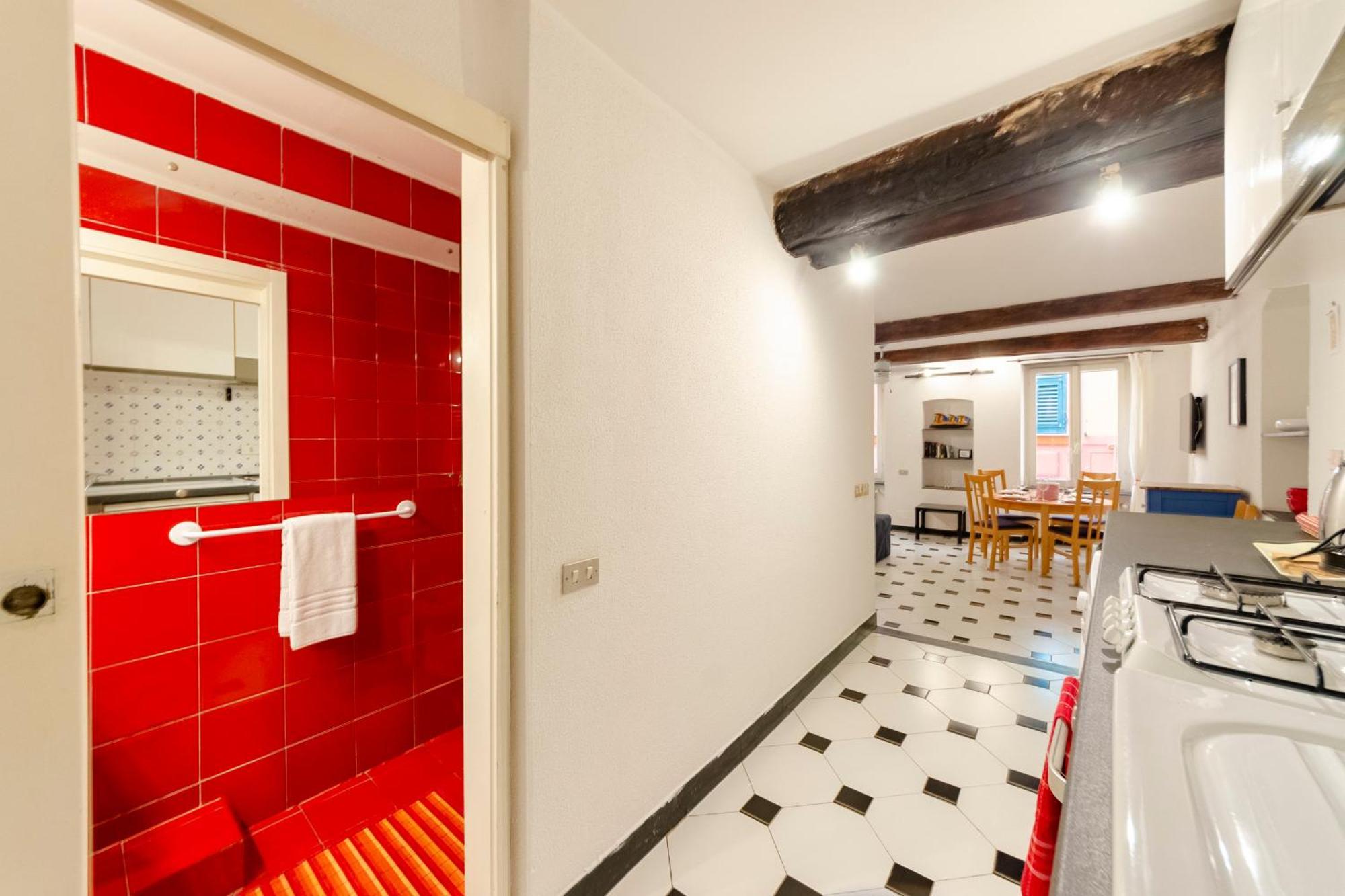 Charming Flat Historic Center - Happy Apartment Camogli